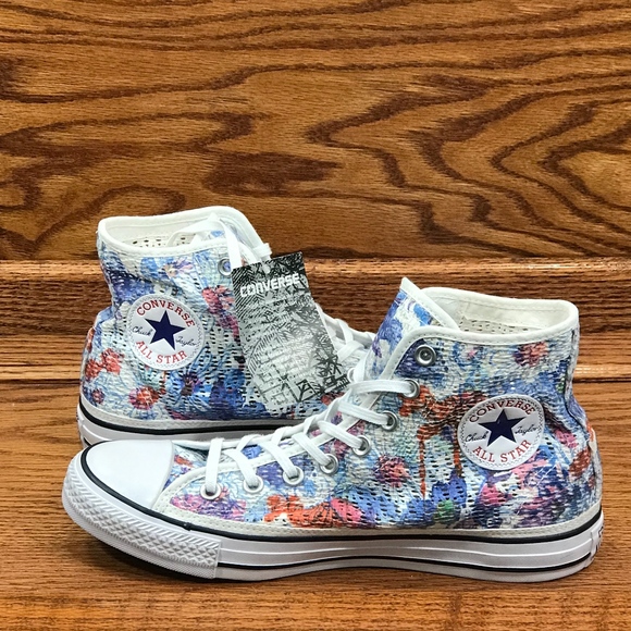 spray paint converse